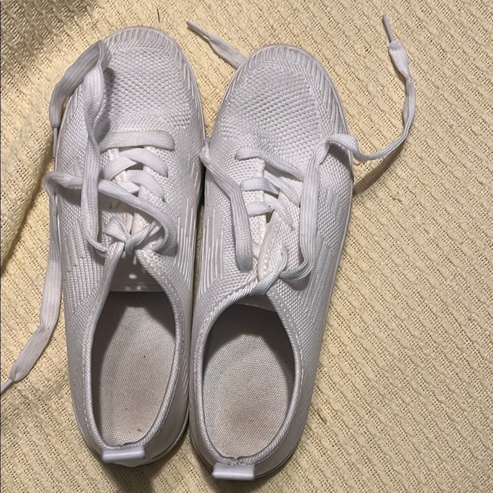 Stylish White Lace-Up Women’s Sneakers